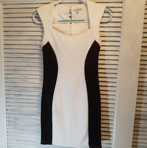 Charlotte Russe Black & Ivory Bodycon Dress with Keyhole Back. Size Medium.